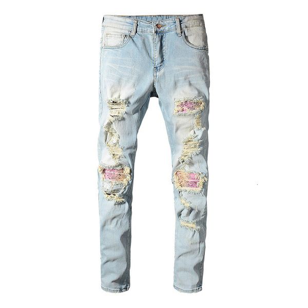 Jeans de hombre Sokotoo Pañuelo de retazos para hombre Pantalones vaqueros de motorista con estampado de cachemira Agujeros azules claros rasgados pantalones de mezclilla elásticos ajustados Pantalones 230302