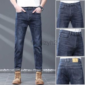 Jeans masculin Spring and Automne New Men's Jeans Edition Youth Slim Fit Elastic Bleu Deep Small Straight Men's Men's Plus Size Pantal