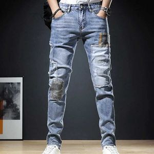 Heren jeans lente mode heren casual elastische patch broek hoge kwaliteit slanke fit blauwe hiphop straat kleding herfstbroek Q240427