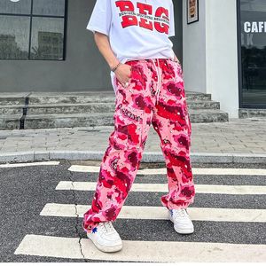 Jeans pour hommes Printemps Hommes Lâche Camouflage Pantalon Droit Mâle Harajuku Casual Streetwear Imprimé Hip Hop Y2K Rouge Rose Pantalon Cargo 231219