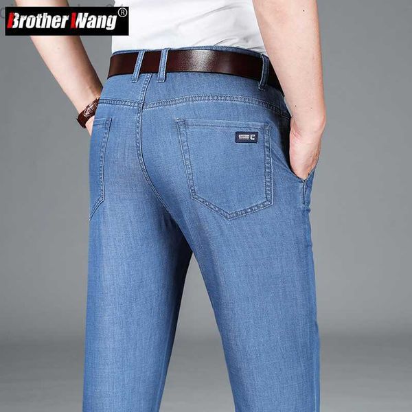 Jeans pour hommes printemps été hommes anti-rides confortable tissu jean mince affaires décontracté droite haute qualité pantalon mâle marque bleu L230724