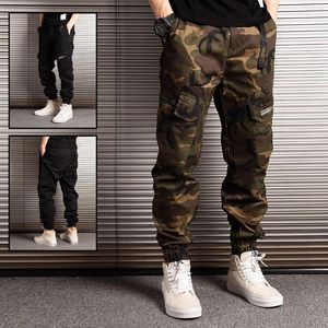 Men jeans straatmode mannen los fit multi -zakken casual vrachtbroek hombre ritsontwerper hiphop joggers militaire broek