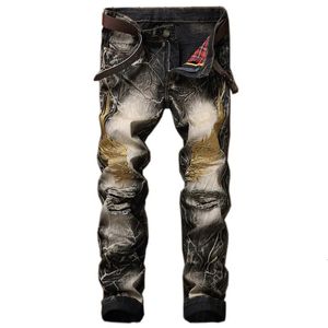 Jeans pour hommes Streetwear Jeans hommes quatre saisons personnalité européenne et américaine broderie ailes trou Denim pantalon rétro grande taille 231206