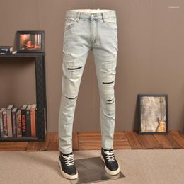 Jeans pour hommes Summer Light Blue Ripped Patch Hommes Streetwear Casual Léger Vintage Slim Fit Denim Pantalon