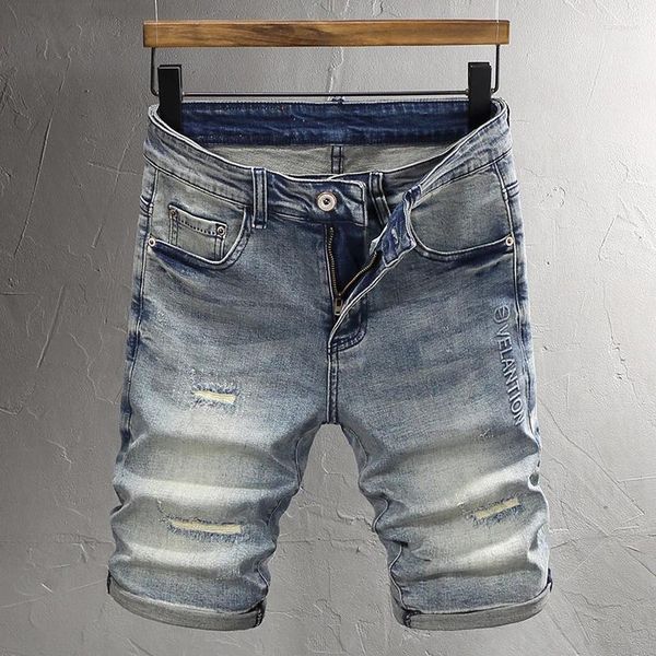 Jeans masculin Summer Ly Fashion Men Retro Retro Washed Blue Elastic Hole Ripped Short de denim vintage en relief