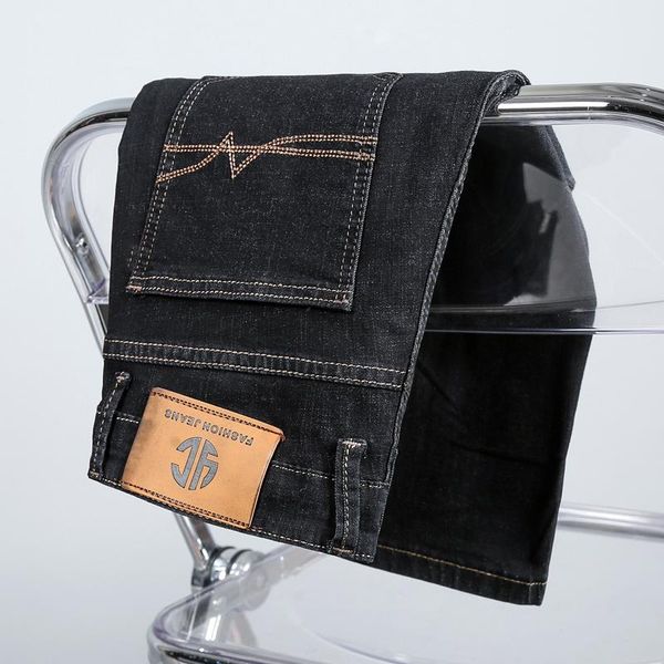 Jeans para hombres Pantalones cortos casuales de verano para hombres Negro Gris oscuro Azul claro Marca clásica Denim Pantalones de cinco puntos Ropa de alta calidad para hombres