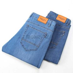 Jeans masculin Summer Slim Denim pour hommes Slim Fit Straight Leg Youth Pants décontractés Business Business Men's Casual Long Pantal Pantal