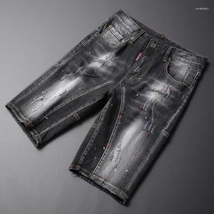 Jeans pour hommes Tendances d'été Mode Hommes Rétro Noir Gris Épissé Élastique Déchiré Court Peint Designer Hip Hop Denim Shorts