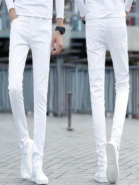 Jeans masculins à la mode blanche quotidienne