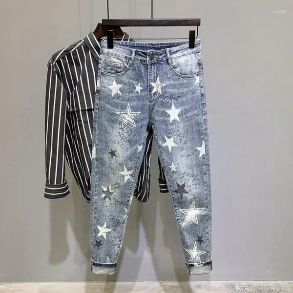 Jeans pour hommes Pantalons Star Man Cowboy Pantalon recadré élastique Stretch Bleu clair avec vêtements imprimés Y2k 2000s Printemps Automne Lavé