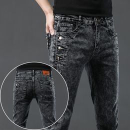 Jeans pour hommes Vintage Fashion Jeans de créateur pour hommes Lavage de flocon de neige Mode coréenne Pantalon extensible Mâle Classique Slim Denim Pantalon 230830