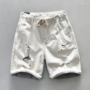 Jeans para hombres pantalones cortos de mezclilla blanca gris vintage vintage para hombres 2024 agujero casual de verano mitad jóvenes macho americano rodilla suelta