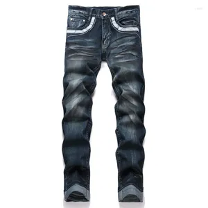 Jeans masculin hiver 2024 Fashion Mid-Rise Slim Back brodé de poche crâne de poche décontractée Hip Hop Street Street