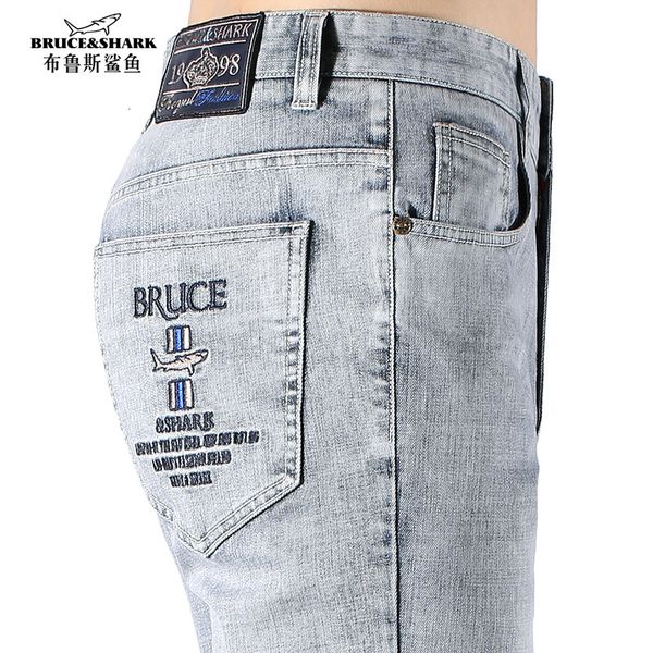 Jeans para hombres Invierno Estiramiento Moda Casual Super Calidad Bordado Pierna recta 99 Algodón Suelto Tamaño grande 42 Bruce Shark 230918