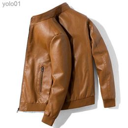 Chaqueta de motociclista de otoño e invierno para hombre, chaqueta de motociclista de color sólido con cuello levantado, chaquetas de cuero de PU, abrigo informal para motociclista con cremallera, ropa de abrigo L231018