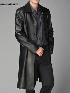 Hommes en cuir Faux Mauroicardi automne Long noir Trench manteau pour femmes manches simple boutonnage luxe Style britannique mode 231031