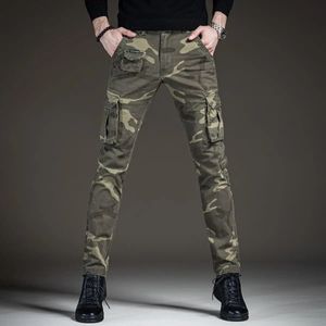 Jeans de sport de plein air de camouflage de luxe léger pour hommes, pantalons cargo multi-poches résistant à l'usure, coupe ajustée, pantalons décontractés pour fans de l'armée ; 240103