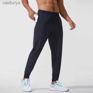Lululemen Lulu para hombre Traje de yoga corto Jogger Sport Quick Dry Cordón Gimnasio Bolsillos Pantalón deportivo Pantalones Cintura elástica 240308