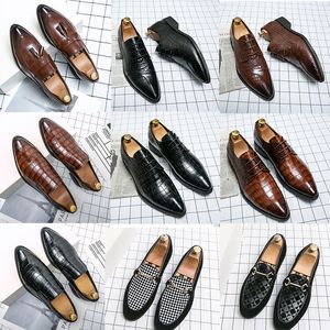 Luxe Bullock Tassel Couleur Unie Couture Crocodile Motif Damier Bout Rond Mode Tous Les Jours Business Chaussures Mocassins Tailles Multiples