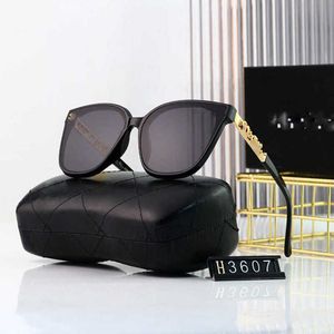 Luxury designer Dames Zonnebril geavanceerde gevoelige gevoelige kleine anti-ultraviolet net gewoon ronde gezicht