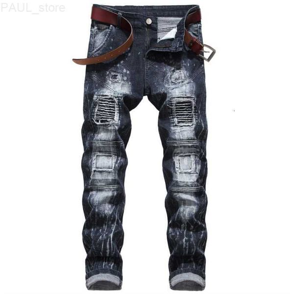 Pantalones vaqueros para hombre Estilo bordado Pantalones de mezclilla rasgados Diseño Hip Hop Hombres jóvenes de moda Recto Delgado Parche de gran tamaño Estiramiento 221123 L230724