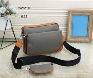 Bolsa de mensajero para hombres Diseñadores de lujos al aire libre Bolsas Pochette Trio Monedero Monedero Versatilidad PM Hombres Bolsas de hombro Viajes Crossbody Bolso Mujer