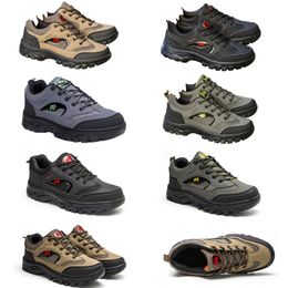 Chaussures de l'alpinisme masculin Nouvelles Four Seasons Outdoor Labour Protection de grande taille Chaussures masculines Chaussures de sport respirantes chaussures de mode