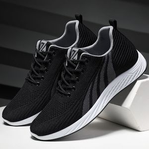 Chaussures masculines masculines pour hommes Sports et chaussures décontractées Chaussures de mode coréenne masculine mode Polyle