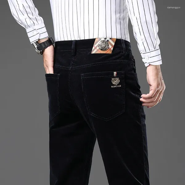 Pantalones para hombres 2023 Otoño Invierno Llegada Espesar Pana Casual para hombre Marca Tigre Moda Stretch Slim Pantalones de trabajo de negocios