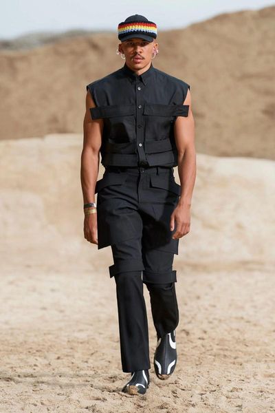 Pantalons pour hommes 2023 Vêtements pour hommes Yamamoto Style Catwalk Designer recadrée avec un ruban d'épissage irrégulier Costume de grande taille 27-46