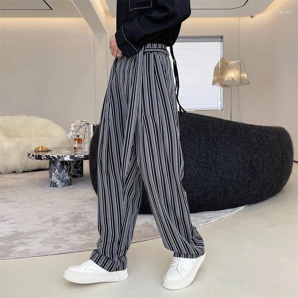 Pantalones para hombres 2023 Menores de la moda Stripe suelta casual hábil