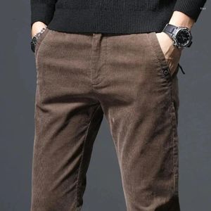 Pantalons pour hommes 2024 automne hiver rétro velours côtelé décontracté affaires mode couleur unie élastique coupe régulière pantalon mâle