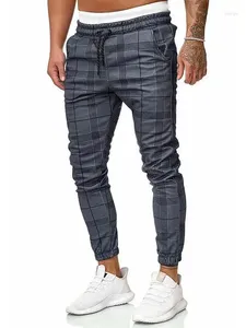 Pantalons masculins 2024 Micro Elastic Damied Brand Sports avec la taille moyenne et les petits pieds à lacets de pantalon décontracté