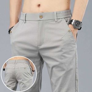 Herenbroek 2024 Nieuwe Mens Classic Koreaanse Solid Summer 3-Color Casual Pants Business Fashion Elastic Cotton Ultra Dunne Brand Heren broek Q240525