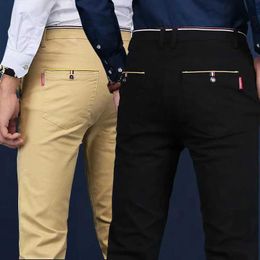 Pantalon masculin 6 couleurs Fashion Mens Slim Fit Pants décontractés CORÉE COREA STYLE BUSINESS TRAPLASERS All-Match Mens Midwaist Straight Casual Pants S2452411