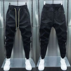 Pantalons pour hommes Black Stripe Jogger Pantalons de survêtement Hommes Outdoor Casual Skinny Harem Pantalons Streetwear Haute Qualité Designer Pantalon 231117