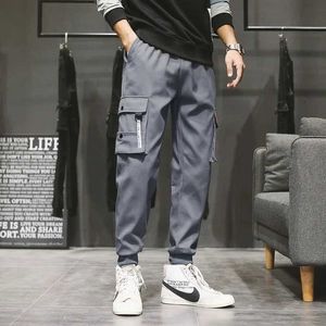 Herenbroek Classic Design Multi Pocket Cargo Pants Mens Casual Losse Fit geschikt voor buitendagende vrachtbroeken/joggers in de lente en zomer Y240522