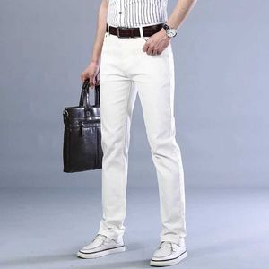 Pantalon masculin de style classique pour hommes jeans noirs mode affaires décontractées et stretch stretch pantalon pantalon de marque masculine blanc khaki y240514