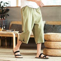 Pantalons pour hommes Shorts en coton et lin Capri pour hommes Été Lâche Mince À la mode Décontracté