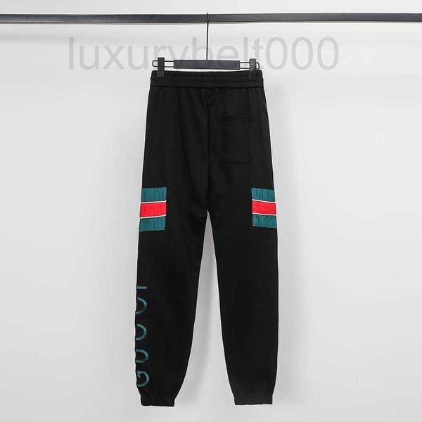 Designer de pantalons pour hommes 2022 Branded Red Green Stripe pantalon de survêtement brodé fin de grands détails Couleur noire pour hommes et femmes X1M4