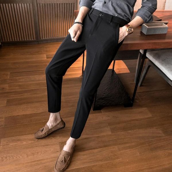 Pantalon pour hommes élastique décontracté pour hommes coupe ajustée recadrée à la mode pur noir version coréenne printemps