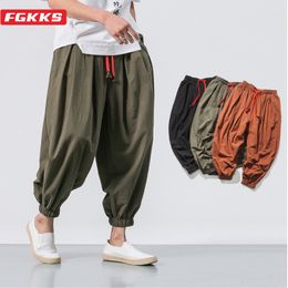 Pantalones para hombres Fgkks hombres de primavera halera suelta pantalones de lino chino pantalones de chándal con sobrepeso de alta calidad de marca de alta calidad pantalones de gran tamaño macho 230811