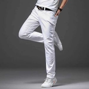 Pantalon masculin pour quatre saisons confortable en denim blanc jeans hommes mode mode classique de style classique pantalon slim masculin marque avancée extensible avancé y240514