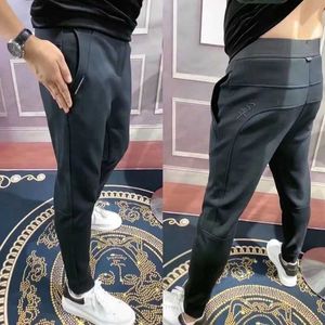 Herenbroek Hoogwaardige merk Heren broek Mode Luxe tennisslijtage Kleding Menbroek Elastisch Fast Dry Outdoors Sport Y240506