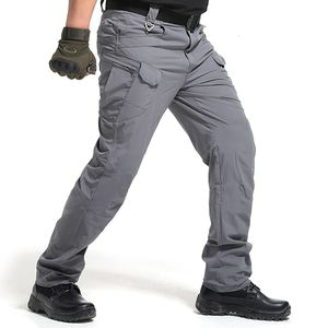 Pantalons pour hommes de haute qualité City Tactical Cargo Men Waterproof Work Long with Pockets Loose Pants Many S 3XL 230711