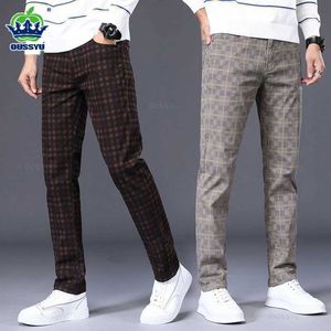 Pantalon pour hommes de haute qualité pantalon décontracté simple 98% coton pur élastique ajustement droit grande taille 40 42 6 motifs Q240429
