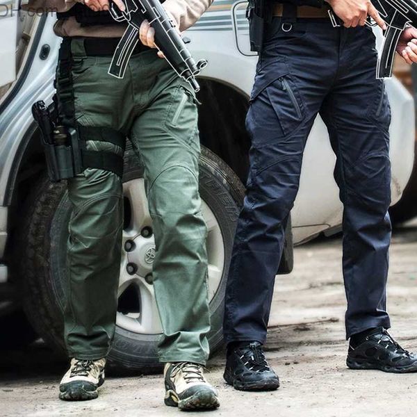Pantalons pour hommes IX9 Pantalons tactiques militaires Pantalons cargo imperméables Hommes respirant SWAT Army Solid Combat Suit Costume de travail pour hommes S-5XL Z230721