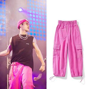 Pantalones de hombre concierto de Jackson Wang con mono rosa pantalones de dopamina de tendencia para hombres y mujeres pantalones casuales de pierna recta