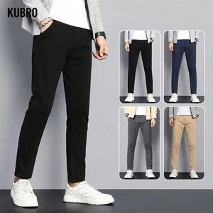 Pantalon masculin Kubro Four Seasons Fashion Mens Business Casual Business Straight Anti Robe élastique Summer Professional Longueur Q240429