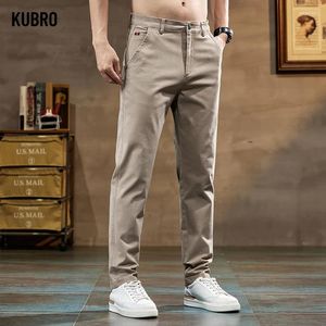 Herenbroek Kubro Japanse hoogwaardige mannen Business Casual 2024 Spring Summer Fashion Soft Slim Rechte veelzijdige broek Manner